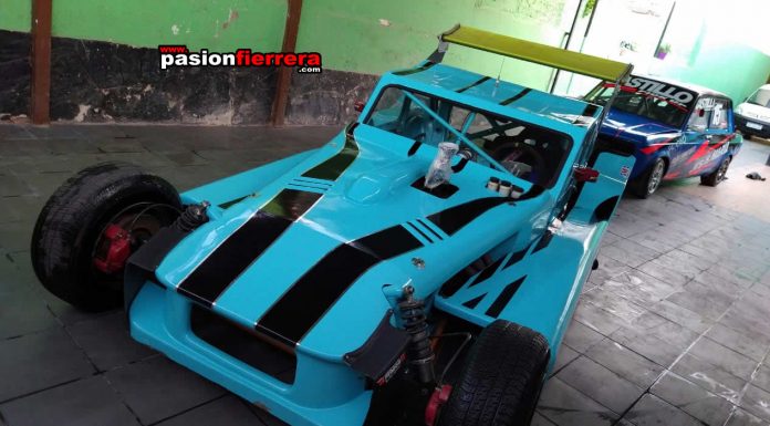 Lista para salir a pista, la Soprana de Damián Moreno…