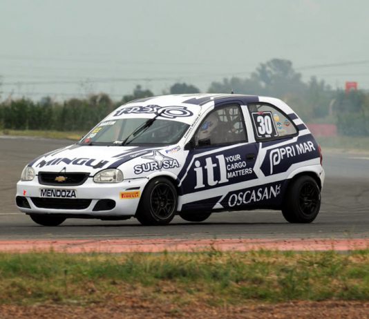 Tomi Martín va por una rápida revancha en el Turismo Pista