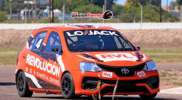 Fabri Benedetti domina el campeonato de la Clase 2 con y sin descarte…