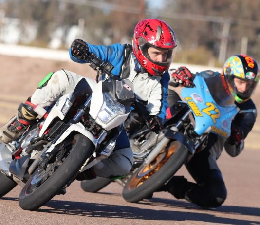 Las motos también prueban en el AVE…
