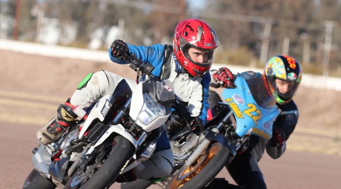 Las motos también prueban en el AVE…