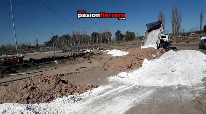 A full, sigue llegando material al kartódromo de ASA…