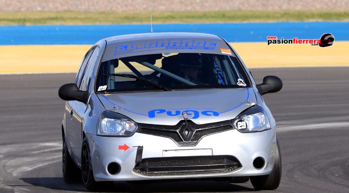 Nicolás Palau con el Clio de Puga Competición, probarán el Clase 2…