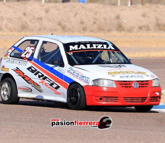Es para Ayrton, la serie de la clase 2 b fue dominada por Malizia…