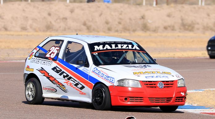 Es para Ayrton, la serie de la clase 2 b fue dominada por Malizia…