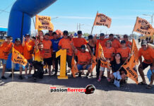 Bowen grita Campeón de la mano de Roman Majstruk en el Sport 4