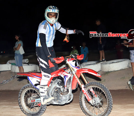 Bruno Besa el primer Campeón de Speedway San Rafael y en categoría Senior, Feliciano Sánchez y Fabricio de la Rosa esperan por la definición en 110cc