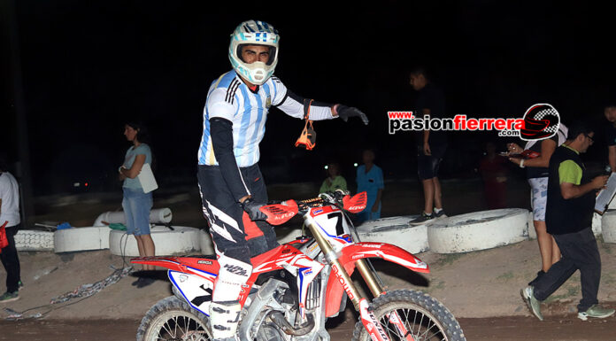 Bruno Besa el primer Campeón de Speedway San Rafael y en categoría Senior, Feliciano Sánchez y Fabricio de la Rosa esperan por la definición en 110cc