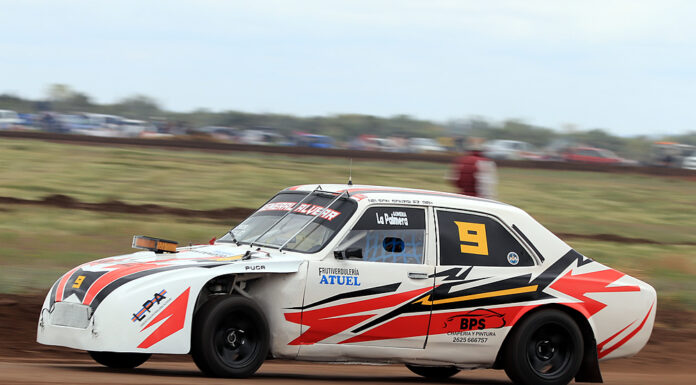 Nelson Gozález volvió y ganó de la mano de Puga Competición en el TC Junior en una confusa final compartida con la categoría Grupo 3 ACT…