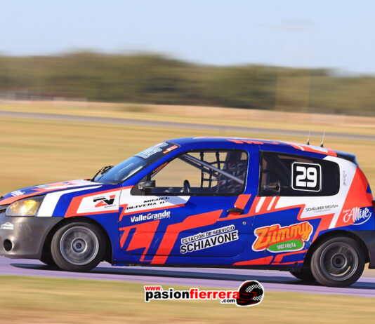 En venta por cambio de proyecto Renault Clio impecable.