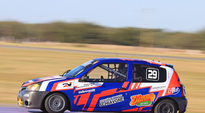 En venta por cambio de proyecto Renault Clio impecable.