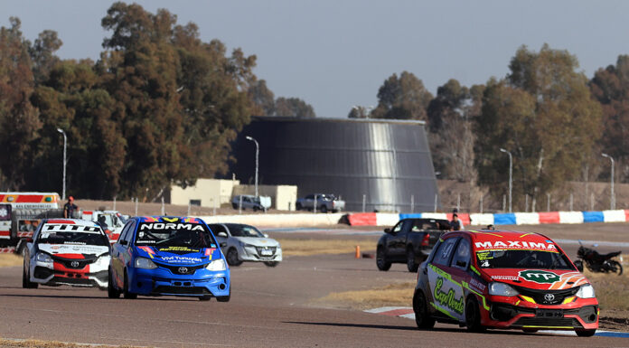 Segunda Serie de la Clase 2 accidentada, maniobra entre Paris y Santibañez en plena recta obligó a dar por terminada la batería con bandera roja con la victoria para Girala, vale destacar que Pontoni largará desde la pole mañana..