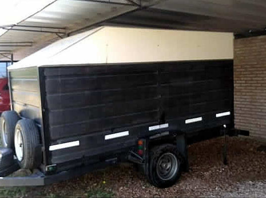 EN VENTA! Trailer cerrado y seguro, mirá que gran oportunidad!