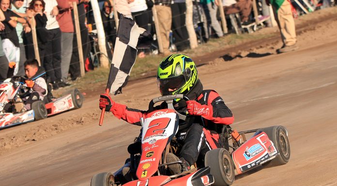 Gano la segunda consecutiva para Thiago Cabrera, el pequeño de Alvear sigue pisando fuerte en Menores 110cc