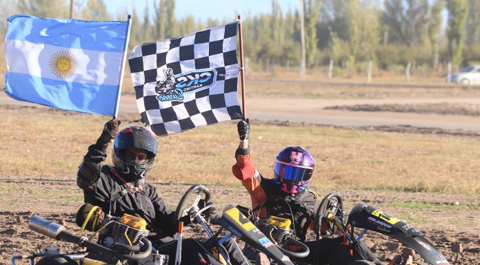 El 1 – 2 para el equipo Salvador Motos, Julian Barrios ganó en Pro Max, Sebastián Flores segundo en la tarde villatuelina…