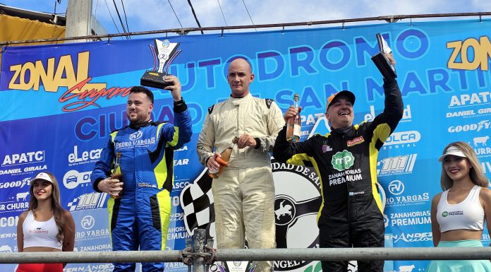 El campeón la ganó, Facundo Della Motta se quedó con la victoria en la Clase 3, el podio lp completaron Lautaro Martinez y Martin Pontoni