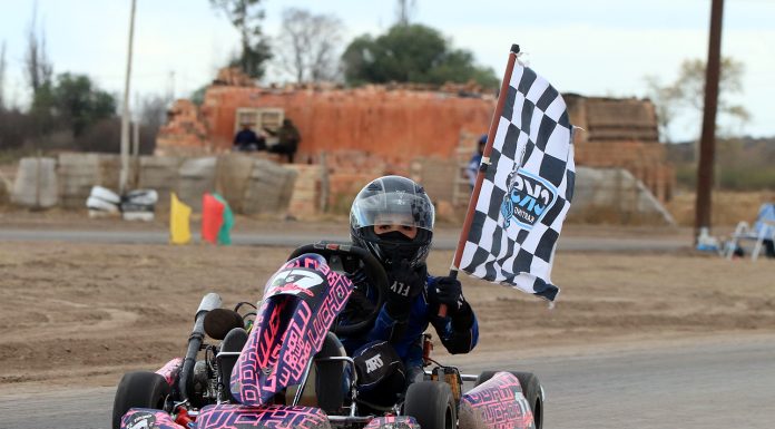 Lucho Blanco marcó la diferencia en la final de Menores 110cc, ganó en la competitiva categoría de “loa chicos”…
